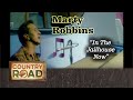Marty Robbins teases an old vaudeville song