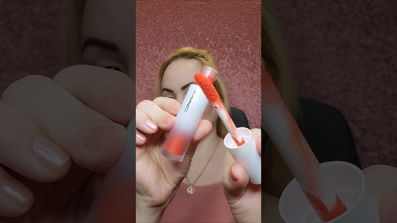 MAC Strobe Beam Liquid Blush Apricot Jelly 