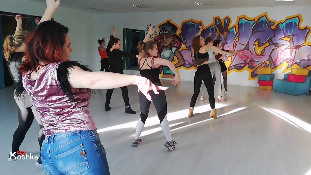 Дэнсхолл - YouTube
