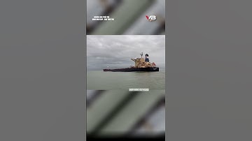 Tàu chở 174 000 tấn quặng mắc cạn, nguy cơ chìm gây tràn dầu tại dung quất