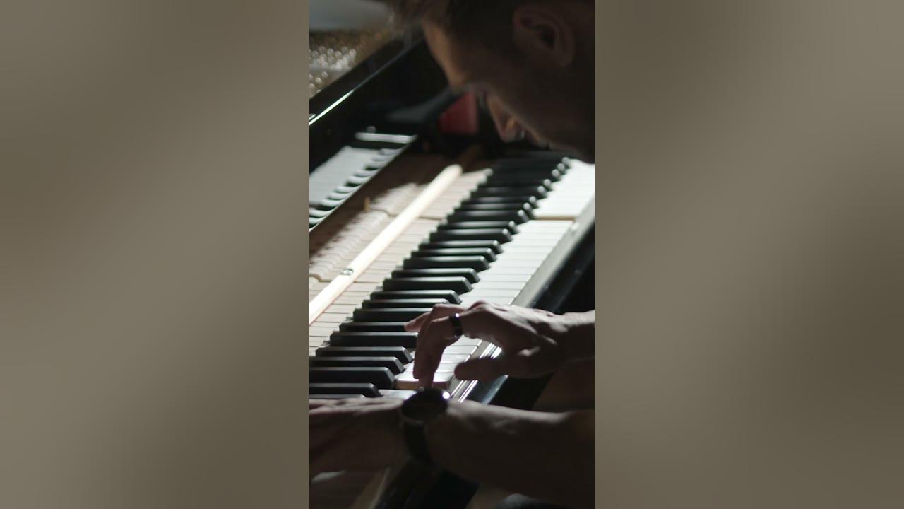 Playing ‘17 Hands Recomposed’ on my#Disklavier #piano