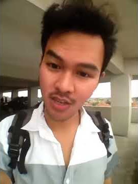 Bulan TerBelah di Langit Amerika