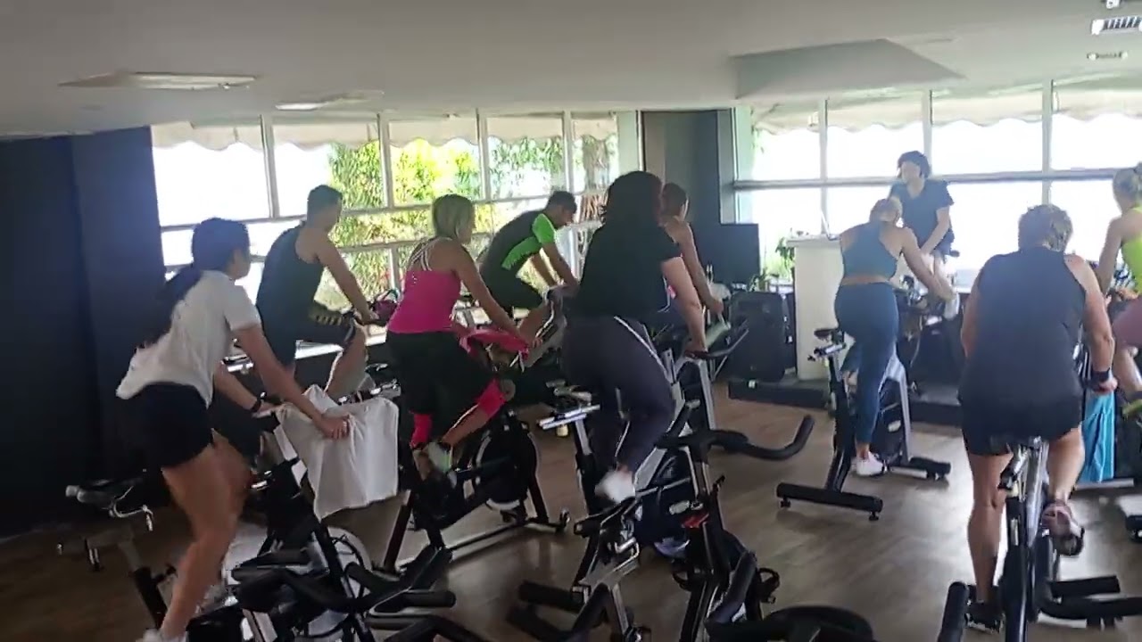 Corso spinning.... Palestra lake fitness Lovere by Simon e Anna