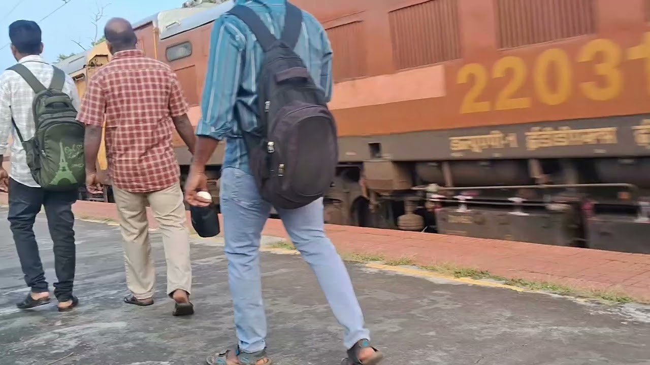 Palakkad Tiruchendur Express  arriving with Wap1 arakkonam Realistic ICF sound 💥