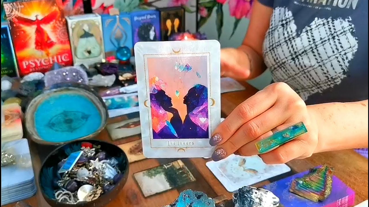 Скорпио — «Новая любовь извергается, как вулкан — томные глаза шепчут о преданности!!!» Любовь дл...