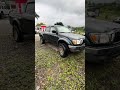 Hoy hicimos la ruta en esta Tacoma de fábrica con gomas A/T y no tuvimos ningún tipo de problema…