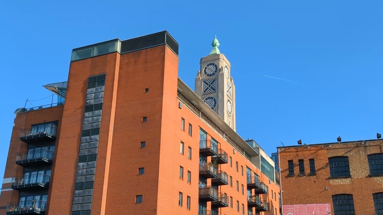 Join me on the public viewing gallery checking out the view at the OXO Tower on Southbank, London