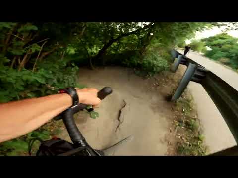 COMMUTE ON GRAVEL BIKE -  Toronto Don Valley