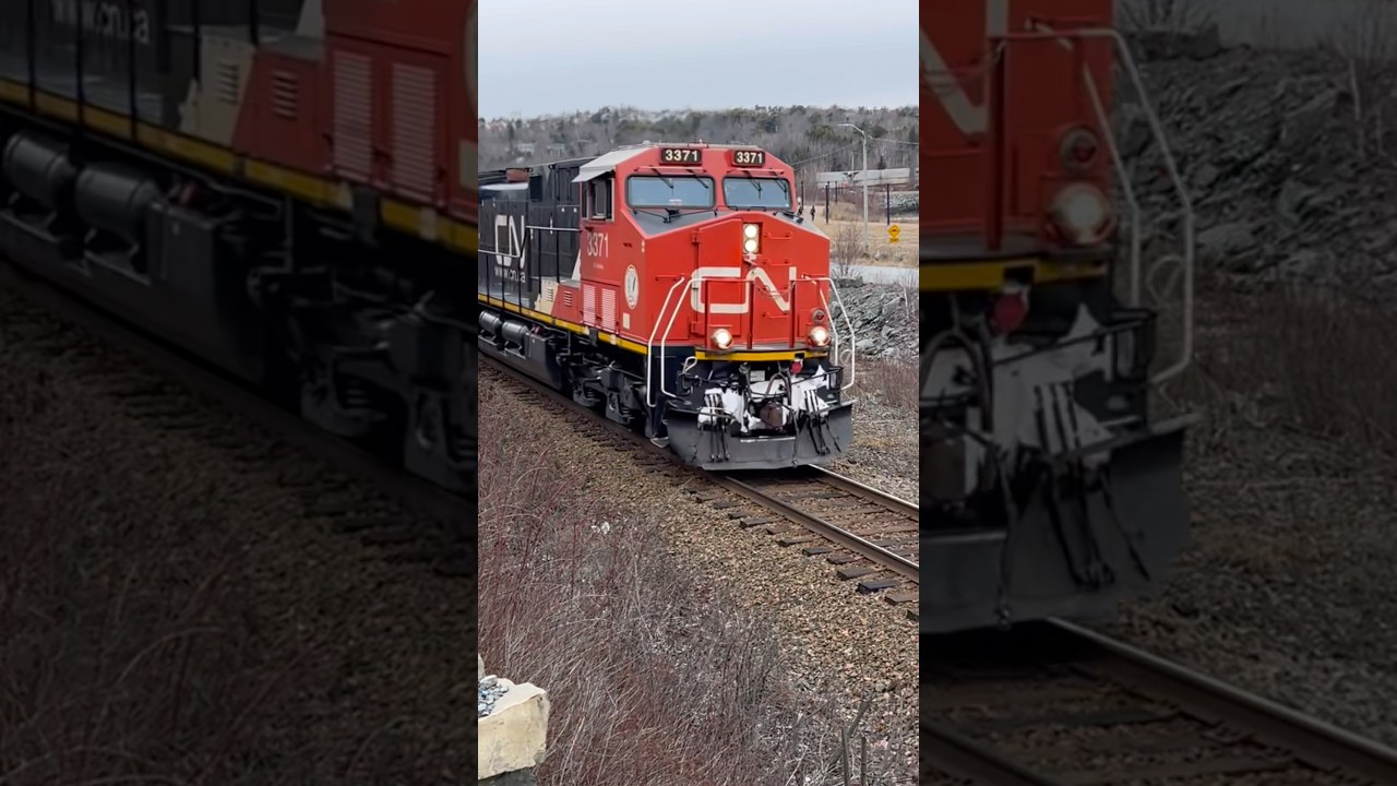 Wisconsin Central Heritage Unit Trailing on CN Z120!