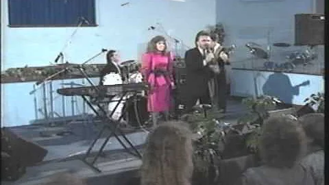 The Reinhardts - "Raise Your Hand" - 1991