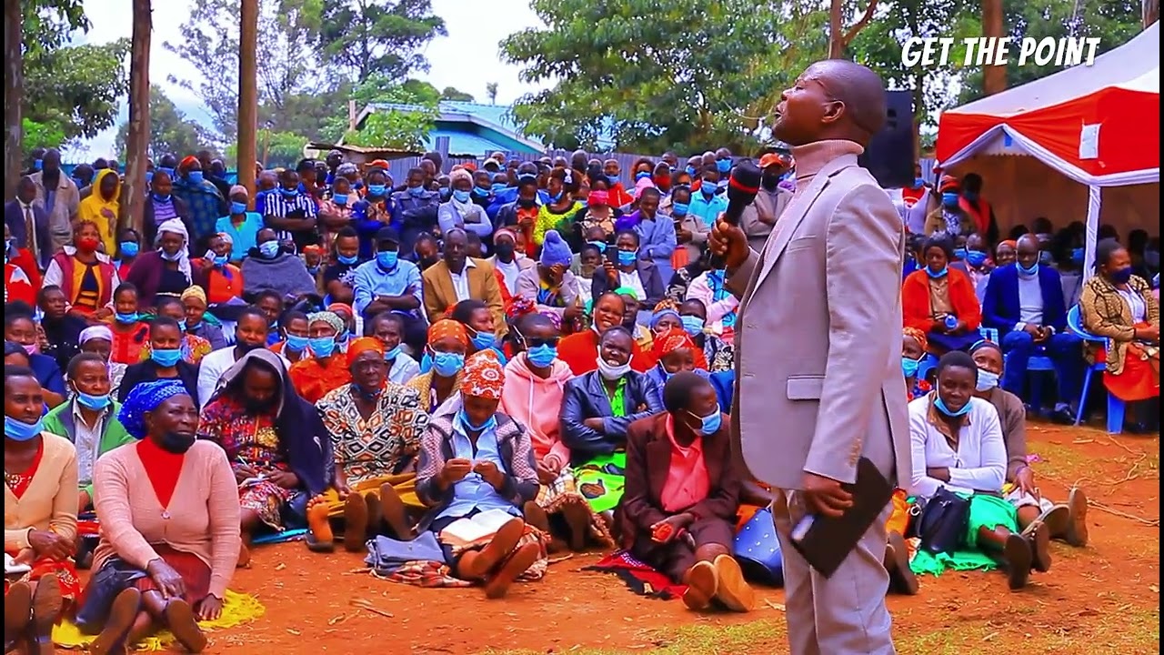 PR MATARA LEFT MOURNERS SPEECHLESS DURING A STRANGE BURIAL OF MOTHER AND A SON