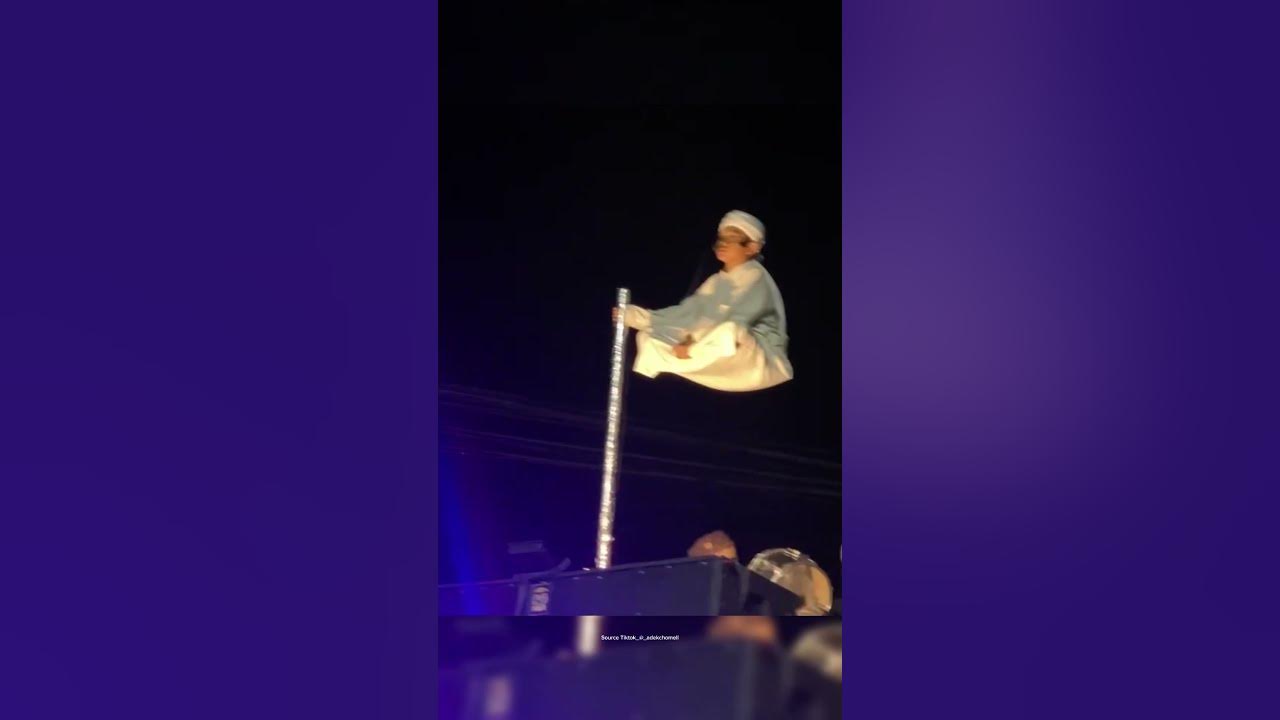 Bocah Takbiran Melayang Bocah Takbiran Melayang