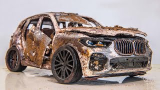 Restoration Abandoned BMW X5 G05 Model Car