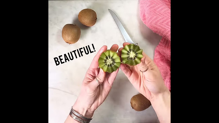 How to Cut a Kiwi Like a Flower | Kiwi Fruit Garnish