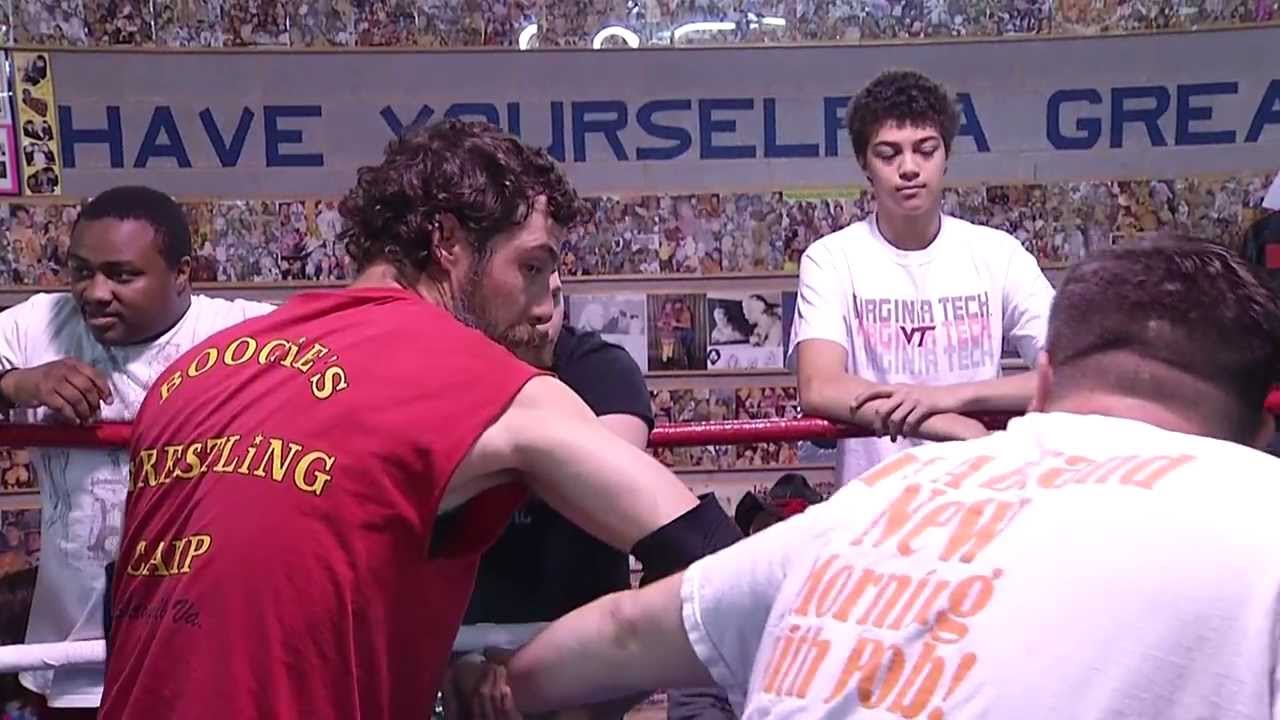 "On the Job with Bob" - Boogie's Pro Wrestling Camp - Fox 21/27 Morning News