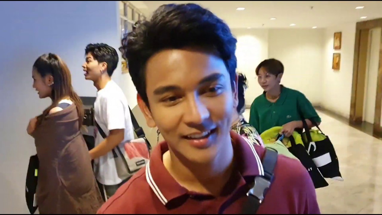 กัน นภัทร_8_ถ่ายรูป_ส่งกลับ หลังงาน @ AIS Calling Melody เพลินเพลงกัน ฉบับลูกกรุง_(30-11-62)