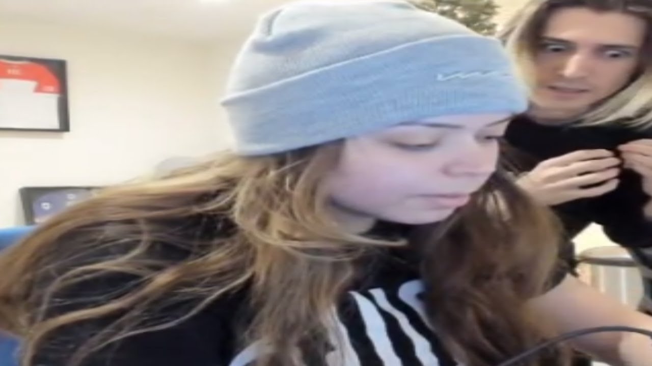 Tiktoks you won't want your girlfriend to see