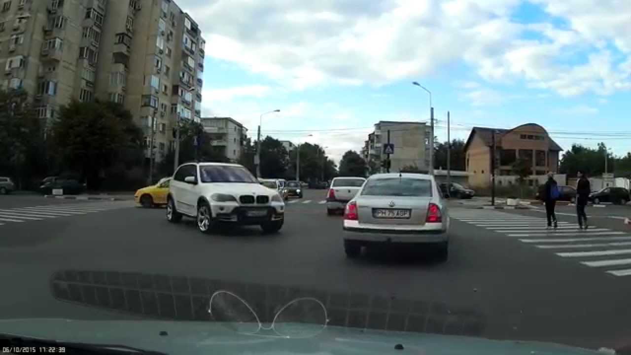 Mantu Lucian sfideaza ceilalti participanti la trafic