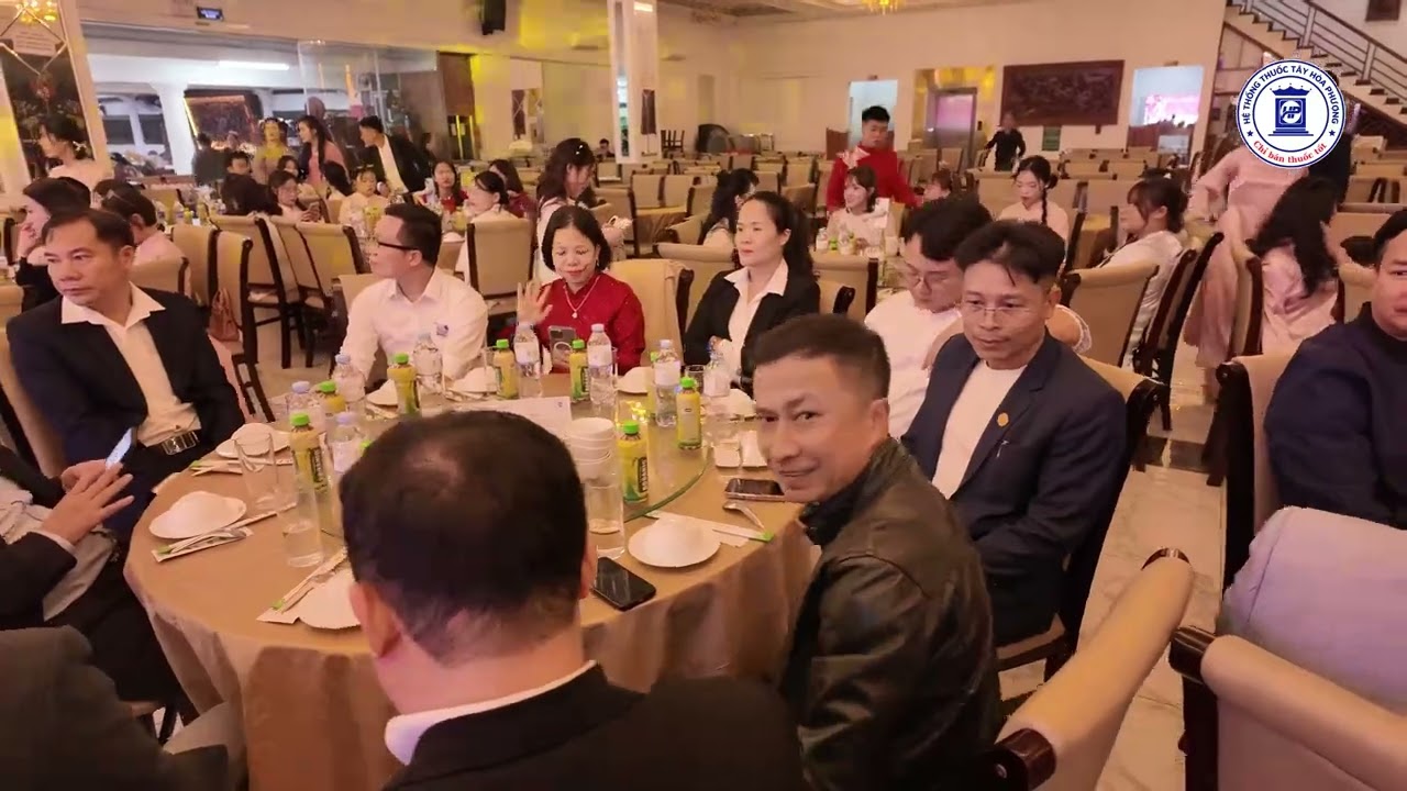 Toàn Cảnh Đêm Gala Tất Niên - Hệ Thống Thuốc Tây Hòa Phượng