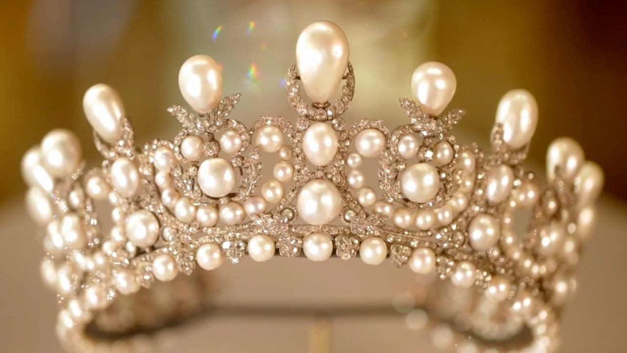 Самые знаковые драгоценности Франции: от Людовика XV до Марии-Антуанетты