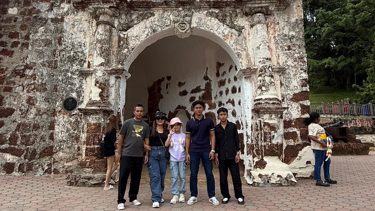 TAMAN BUNGA MERDEKA, GEREJA ST.PAUL, KUBUR BELANDA, KOTA A FARMOSA, DATARAN PAHLAWAN DAN DP MEGAMALL