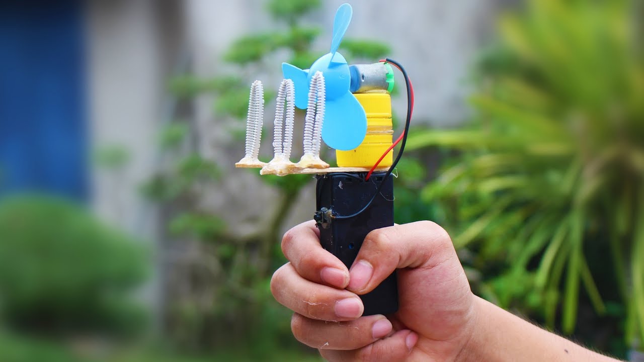 Homemade Very Good Bubble Blowing Machine From DC Motor - YouTube