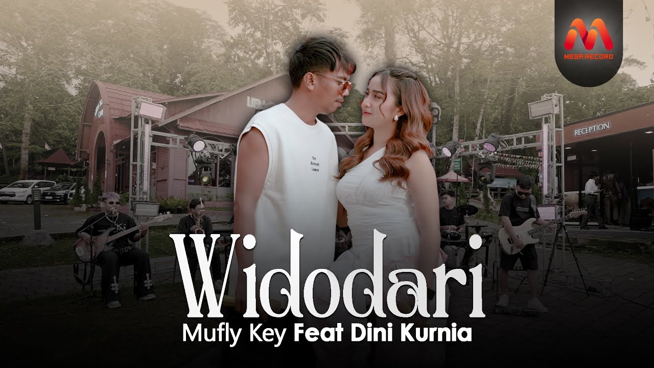 Dini Kurnia Feat Mufly Key - WIDODARI (Official Live Music)