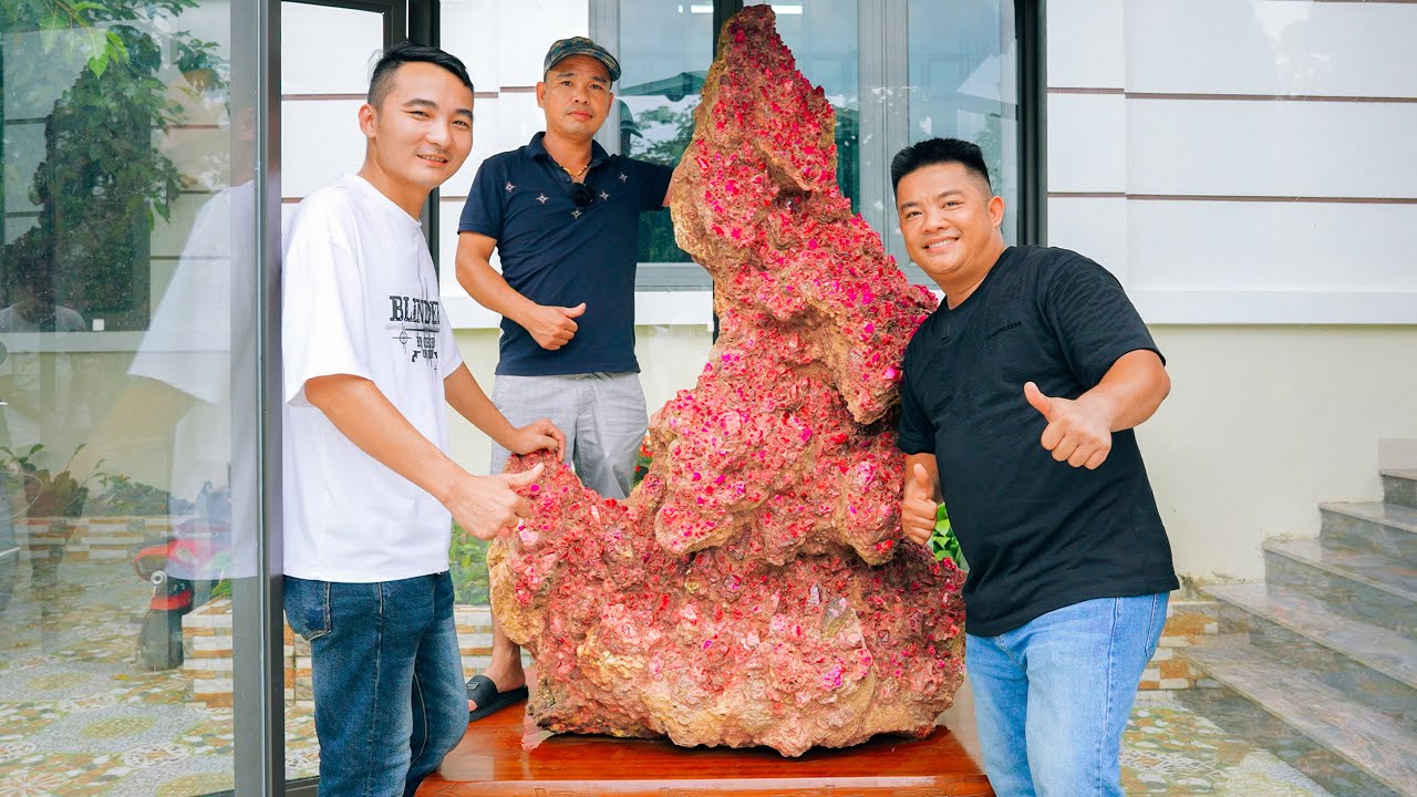 SAPA TV | CHOÁNG NGỢP TINH THỂ ĐÁ RUBY 40 TỶ ĐỘC NHẤT VÔ NHỊ VIỆT NAM TẠI CHỢ ĐÁ QUÝ LỤC YÊN