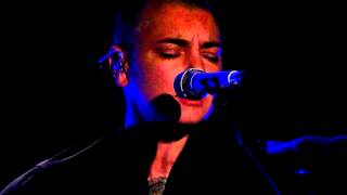 Sinéad O&#39; Connor Psalm 33 @ Paris Trianon