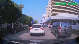 parkir di gedung parkir mal pluit village