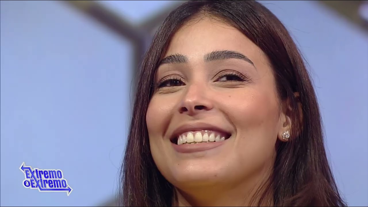 Nelfa Núñez sorprendida en vivo: ¡Un desconocido le envía flores!  | De Extremo a Extremo