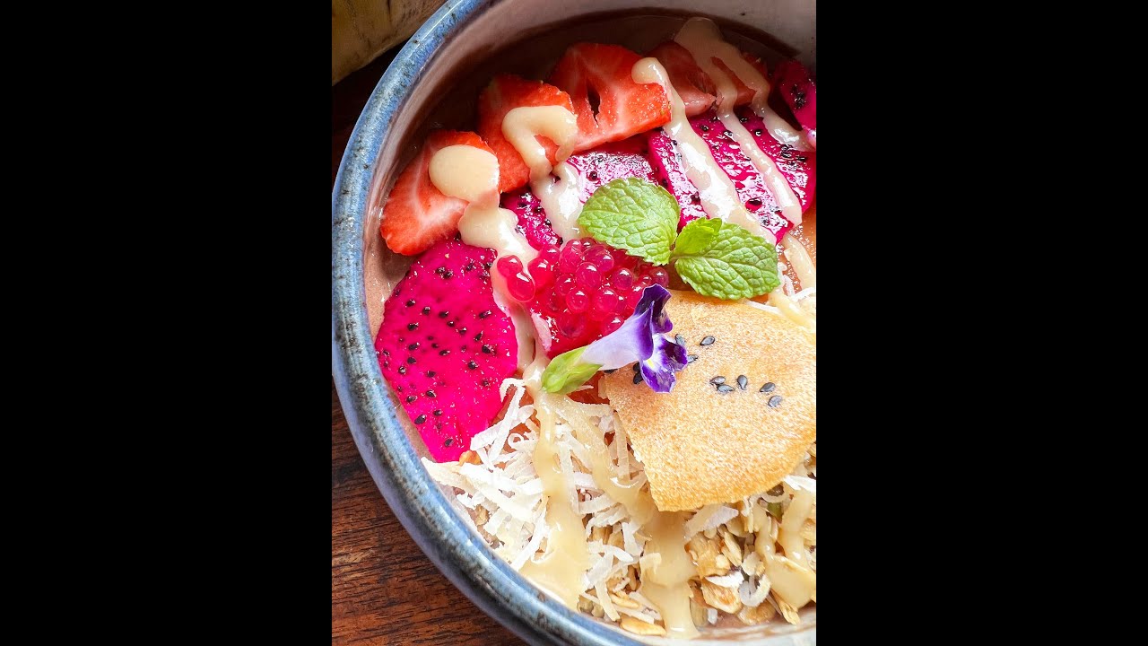 The Cacao Smoothie Bowl at Garden Kafe at Yoga Barn in Ubud Bali Tastes like chocolate ice
