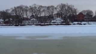 Река Десна зимой Троицк Desna River in winter Troitsk(Подмосковная Десна берет свое начало при слиянии двух рек — Бутыньки и Пахорки, у деревни Анастасьино Наро-..., 2014-02-11T06:31:13.000Z)