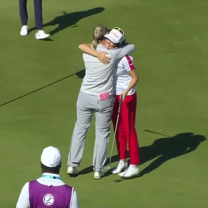 Linda Wessberg with a fantastic chip in.... and a ...
