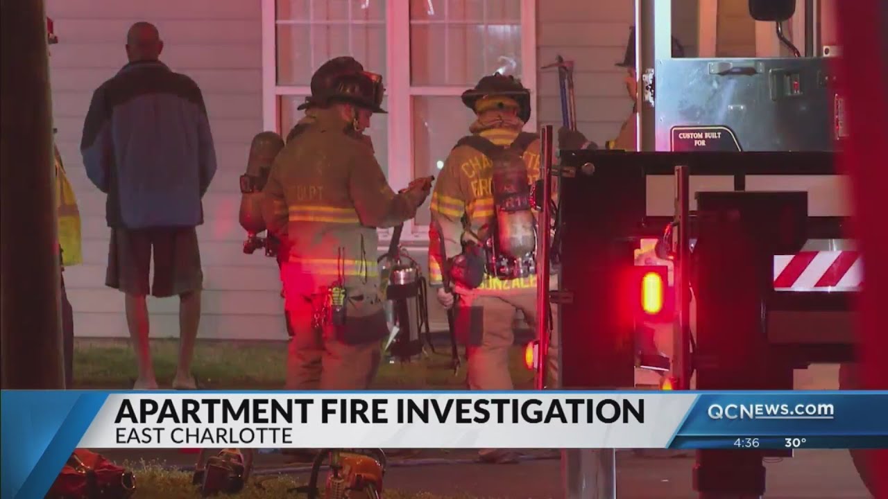 Crews battle fire at southeast Charlotte apartment building - YouTube