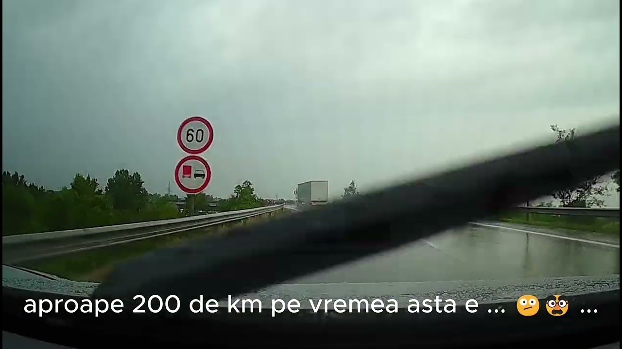 200 km prin ploaie , pe autostradă în Ungaria  ...