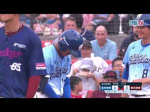 06/04 富邦 VS 樂天 三局上，富邦連續4支安打串連，讓黃子鵬單局失2分