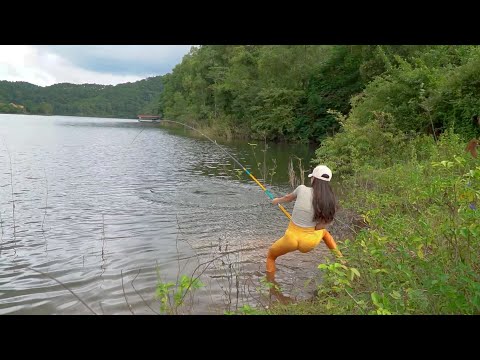 Big Hook Fishing. Amazing Fishing | Panorama of Beautiful Girl FISHING HUGE