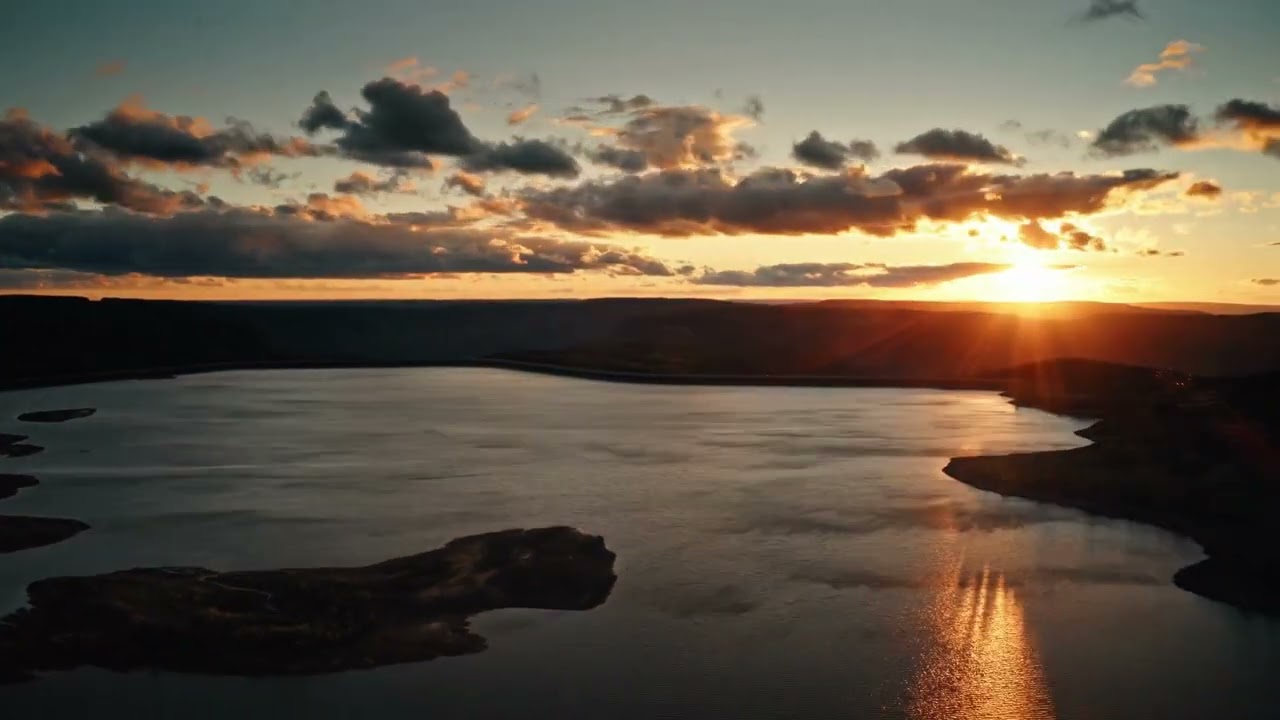 Watch Moonshine Mollys - Time  -  Visualization on YouTube