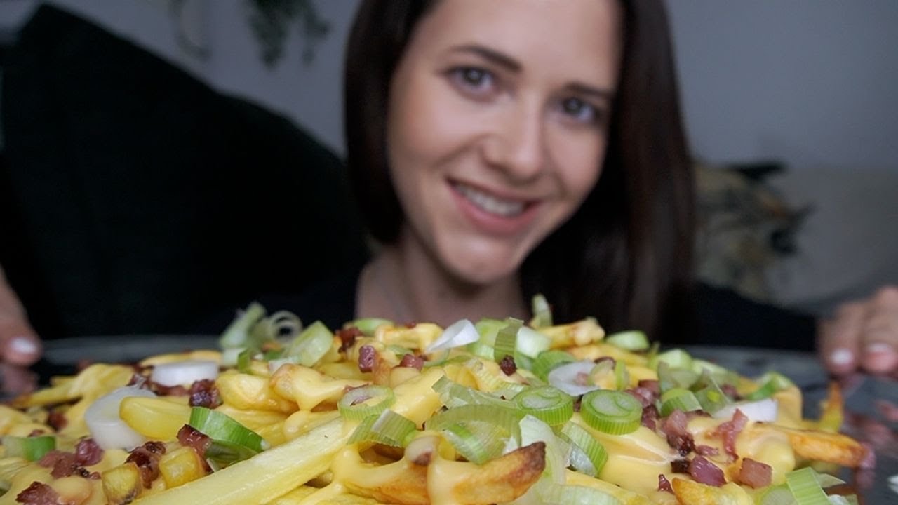 ASMR LOADED FRIES MUKBANG 🍟 Crunchy Entspannung *RAW EATINGSOUNDS* Deutsch/German