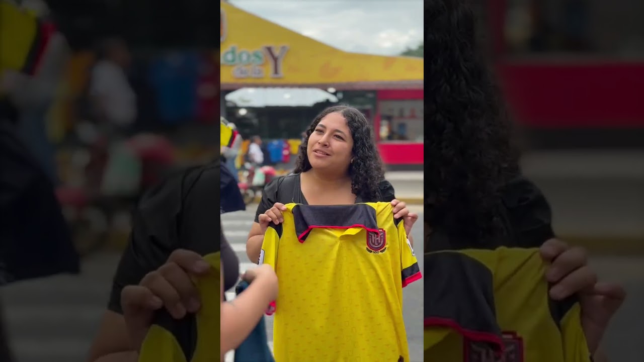 Le reclamo a su vecina porque se les llevaba a los clientes de esta manera.