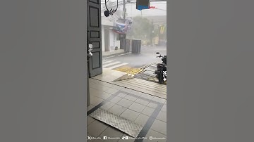 Berasa Dijepret Alam! Niat Hati Ingin Video Hujan Badai, Malah Dapat Kejutan dari Langit
