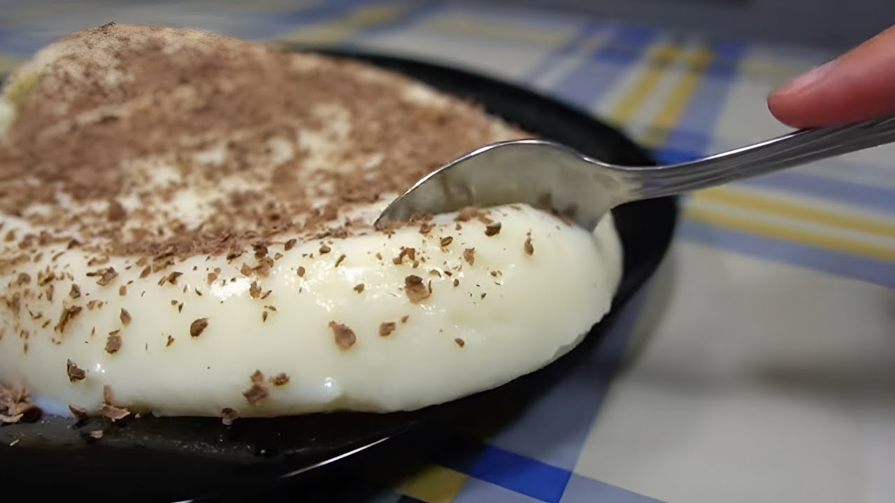 Nëse keni qumësht në shtëpi, mos lini pa provuar këtë ëmbëlsirë të lehtë e super të shijshme 😋