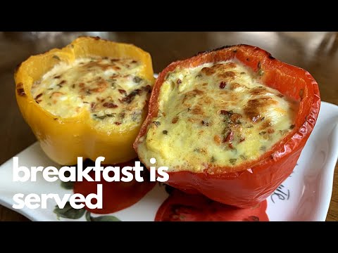 Video: Stuffed Bell Peppers With Egg And Cheese
