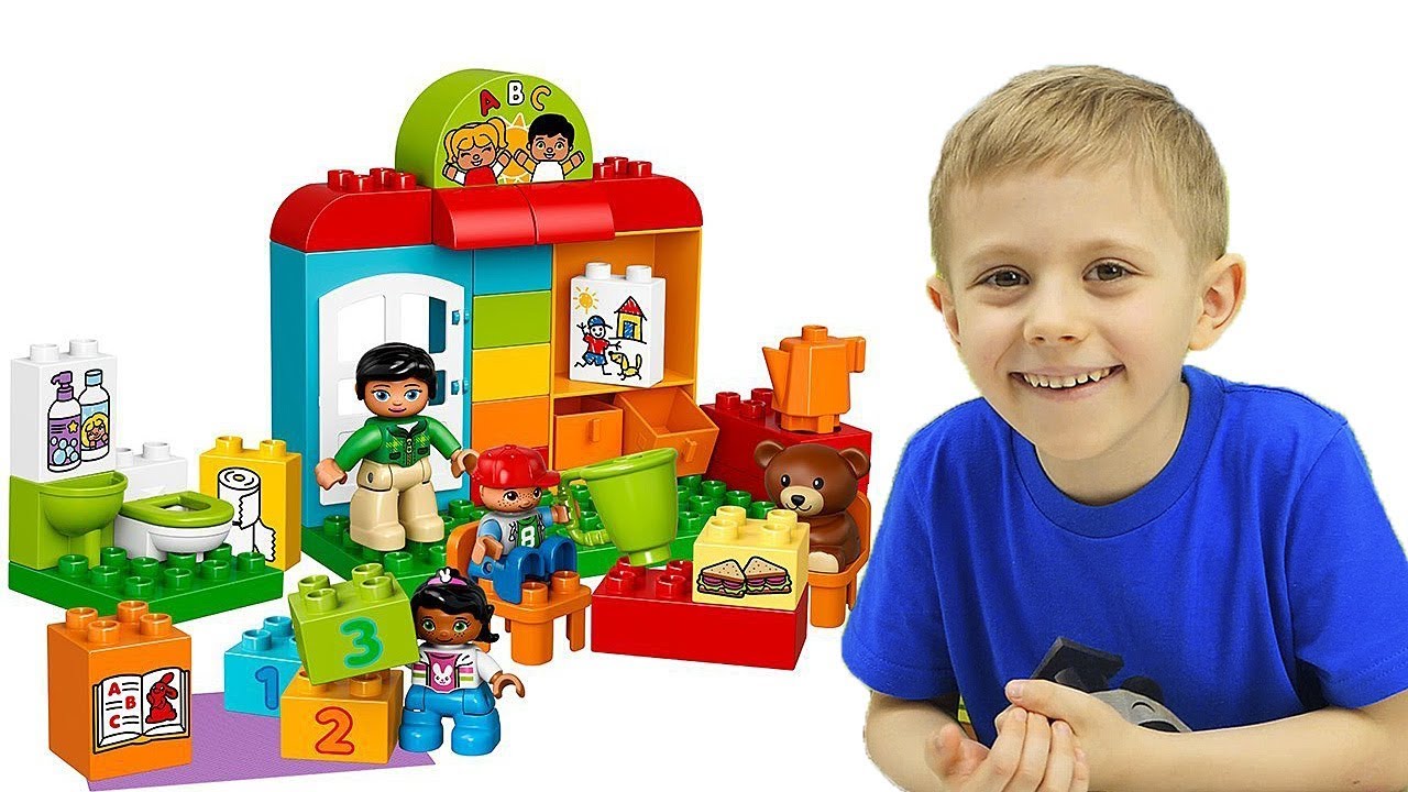 Детский Сад LEGO DUPLO Подготовка к школе и Даник. Развивающее видео для детей с конструктором Лего