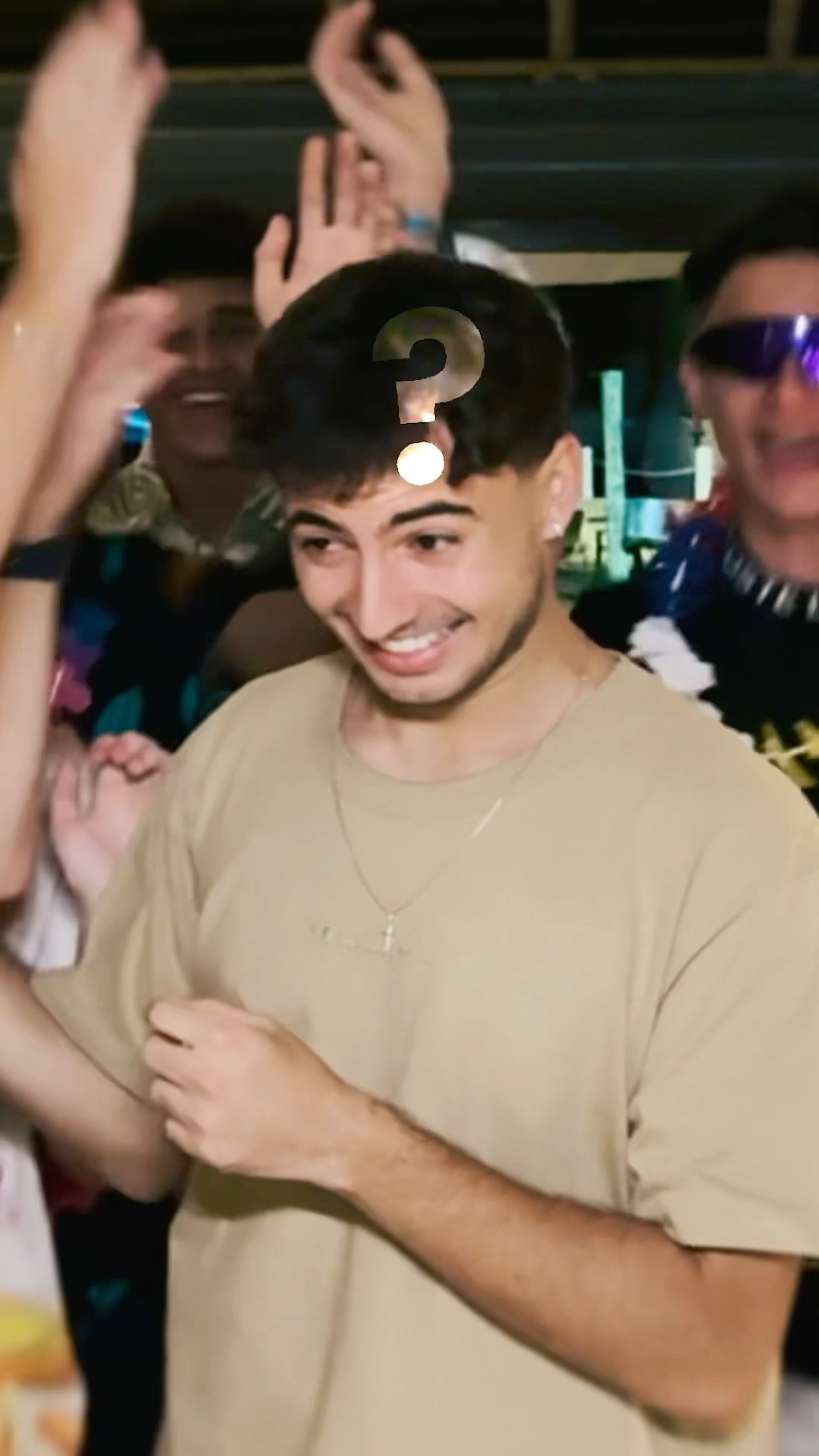 CONVIDEI TODOS OS LUCAS PRA FESTA SURPRESA DO MEU IRMÃO! (reação) ?