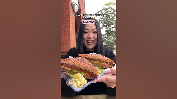 Everything I ate at Erewhon 🍓🍣🍗 Would you try this?!