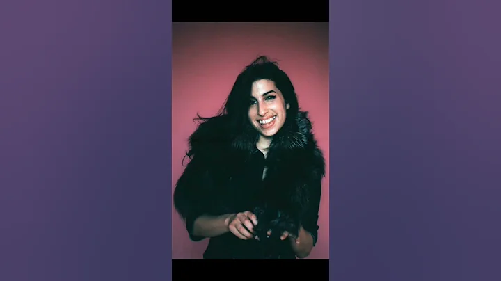 Amy Winehouse before the drugs was so sweet #amywi...
