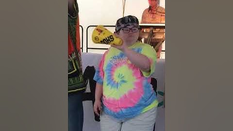 Large Flowerheads (Hot Fun In The Summertime & Daydream Believer) - Mayfair - May 25, 2019r)