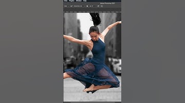 Bekijk hoe je in slechts 1 minuut een onzichtbaar jurk-effect creëert in Photoshop.